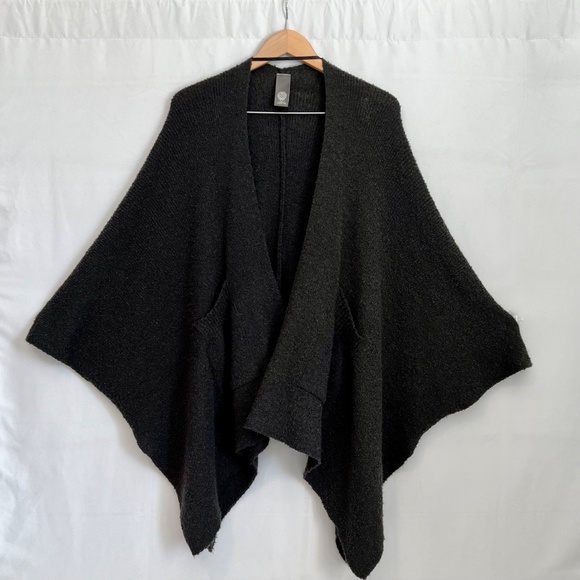 Vince Camuto Cape-Style Sweater Laganlook Wrap, Size OS, Gray - Picture 8 of 11